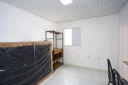 Casa para alugar com 28m², 1 quarto e sem vaga Casa para alugar com 28m², 1 quarto e sem vagaSala/Quarto