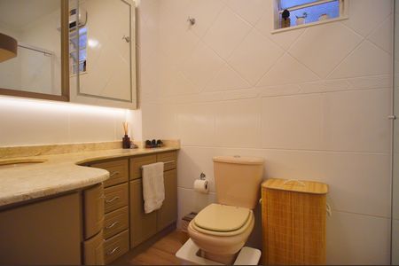 Apartamento para alugar com 139m², 3 quartos e 2 vagasBanheiro