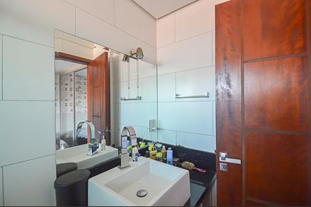 Apartamento à venda com 190m², 3 quartos e 3 vagasBanheiro da Suíte 2