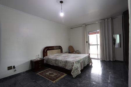 Casa para alugar com 198m², 3 quartos e 1 vagaQuarto 1