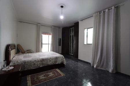 Casa para alugar com 198m², 3 quartos e 1 vagaQuarto 1