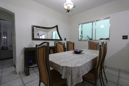 Casa para alugar com 198m², 3 quartos e 1 vagaCopa