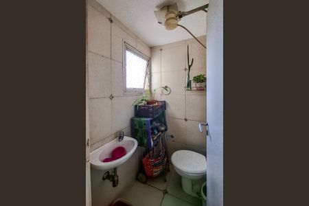 Apartamento à venda com 118m², 3 quartos e 1 vaga Apartamento à venda com 118m², 3 quartos e 1 vagaBanheiro de serviço