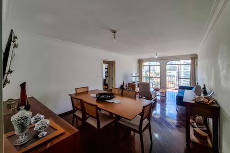 Apartamento à venda com 118m², 3 quartos e 1 vaga Apartamento à venda com 118m², 3 quartos e 1 vagaSala