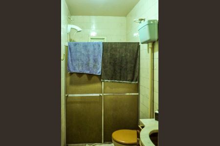 Casa à venda com 185m², 5 quartos e 4 vagasBanheiro Social