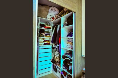 Casa à venda com 185m², 5 quartos e 4 vagasQuarto 1