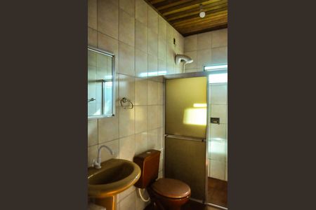 Casa à venda com 185m², 5 quartos e 4 vagasBanheiro Social