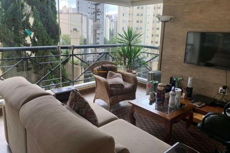 Apartamento à venda com 233m², 4 quartos e 4 vagas