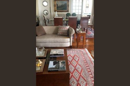 Apartamento à venda com 233m², 4 quartos e 4 vagas