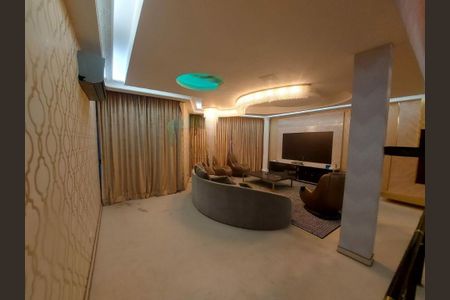 Casa à venda com 390m², 4 quartos e 4 vagas