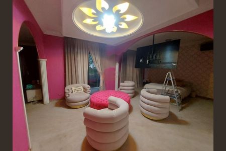 Casa à venda com 390m², 4 quartos e 4 vagas