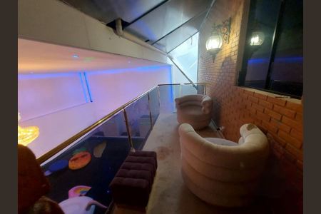 Casa à venda com 390m², 4 quartos e 4 vagas