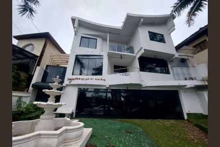 Casa à venda com 390m², 4 quartos e 4 vagas