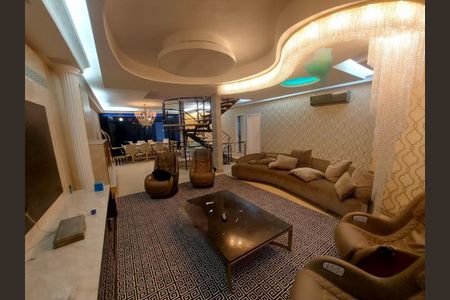 Casa à venda com 390m², 4 quartos e 4 vagas