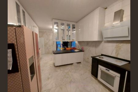 Casa à venda com 390m², 4 quartos e 4 vagas