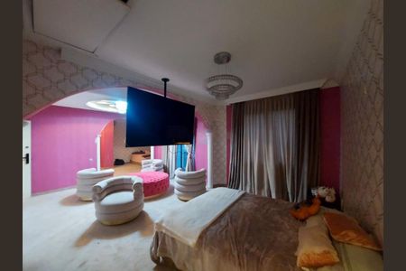 Casa à venda com 390m², 4 quartos e 4 vagas