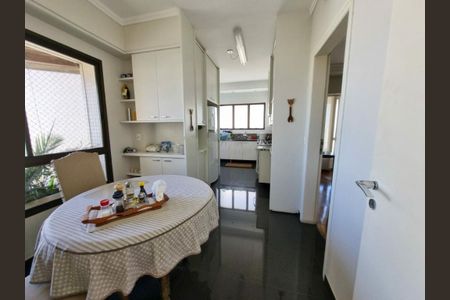 Apartamento à venda com 250m², 4 quartos e 4 vagas