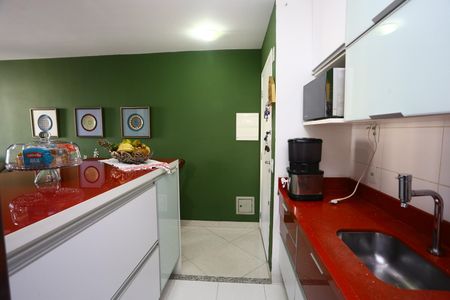 Apartamento à venda com 70m², 3 quartos e 2 vagasCozinha