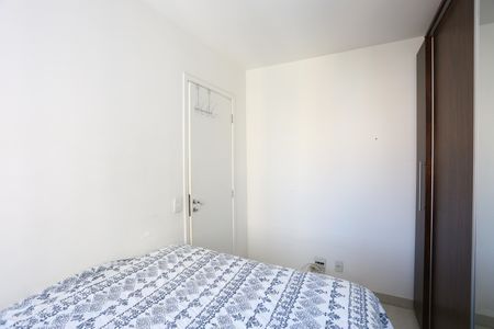 Apartamento à venda com 70m², 3 quartos e 2 vagasQuarto 2