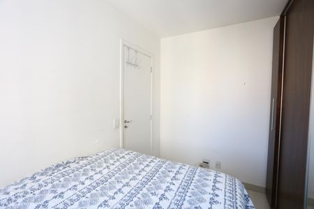 Apartamento à venda com 70m², 3 quartos e 2 vagasQuarto 2