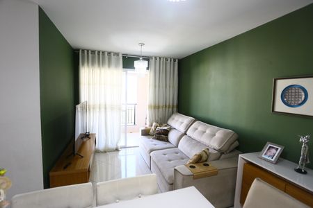 Apartamento à venda com 70m², 3 quartos e 2 vagasSala
