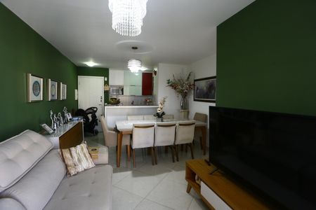Apartamento à venda com 70m², 3 quartos e 2 vagasSala