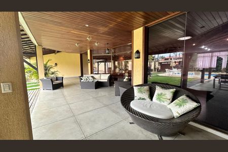 Casa de condomínio à venda com 600m², 4 quartos e 5 vagas Casa de condomínio à venda com 600m², 4 quartos e 5 vagasÁrea gourmet