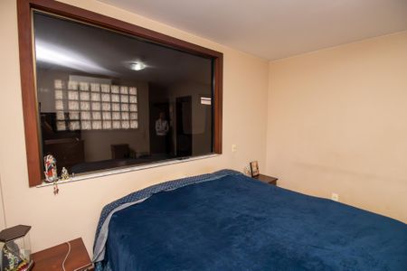 Casa de condomínio à venda com 600m², 4 quartos e 5 vagas Casa de condomínio à venda com 600m², 4 quartos e 5 vagasSuíte 1
