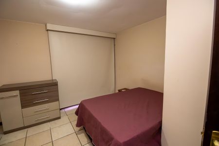 Casa de condomínio à venda com 600m², 4 quartos e 5 vagas Casa de condomínio à venda com 600m², 4 quartos e 5 vagasSuíte 2