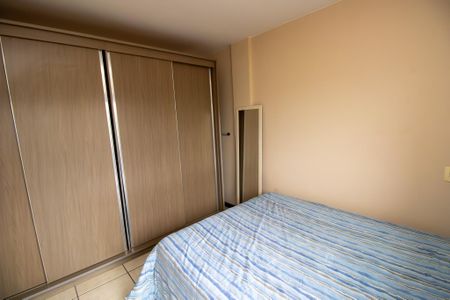 Casa de condomínio à venda com 600m², 4 quartos e 5 vagas Casa de condomínio à venda com 600m², 4 quartos e 5 vagasQuarto 2