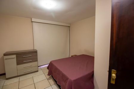 Casa de condomínio à venda com 600m², 4 quartos e 5 vagas Casa de condomínio à venda com 600m², 4 quartos e 5 vagasSuíte 2