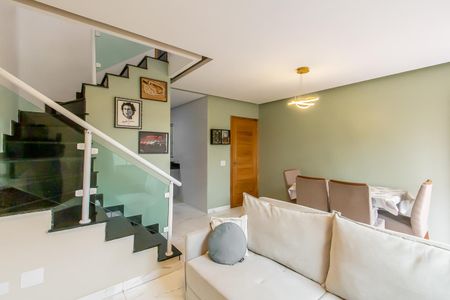 Casa de condomínio à venda com 95m², 2 quartos e 2 vagas Casa de condomínio à venda com 95m², 2 quartos e 2 vagasSala