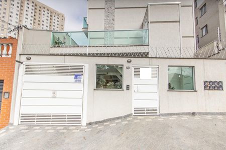 Casa de condomínio à venda com 95m², 2 quartos e 2 vagas Casa de condomínio à venda com 95m², 2 quartos e 2 vagasFachada