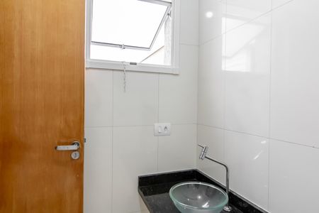 Casa de condomínio à venda com 95m², 2 quartos e 2 vagas Casa de condomínio à venda com 95m², 2 quartos e 2 vagasBanheiro da Suíte 1