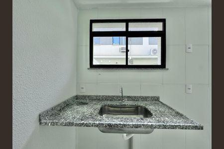 Casa de condomínio à venda com 62m², 2 quartos e 1 vagaCozinha