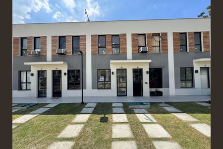 Casa de condomínio à venda com 62m², 2 quartos e 1 vagaFachada do imóvel