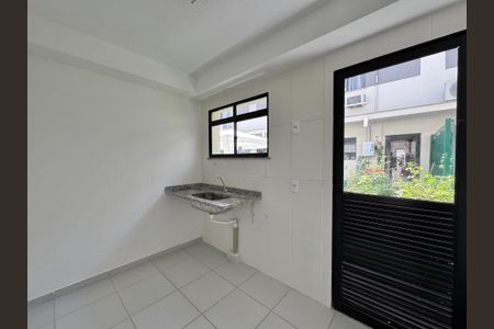 Casa de condomínio à venda com 62m², 2 quartos e 1 vagaCozinha