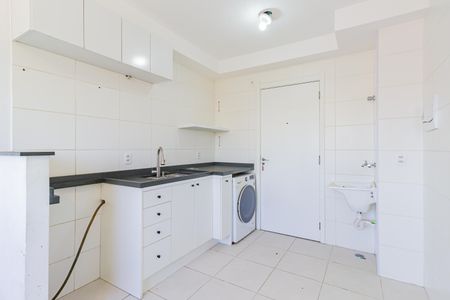 Apartamento para alugar com 32m², 2 quartos e sem vaga Apartamento para alugar com 32m², 2 quartos e sem vagaCozinha e Área de Serviço