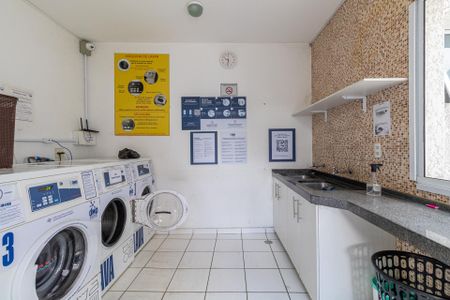 Studio para alugar com 24m², 1 quarto e 1 vaga Studio para alugar com 24m², 1 quarto e 1 vagaÁrea Comum - Lavanderia