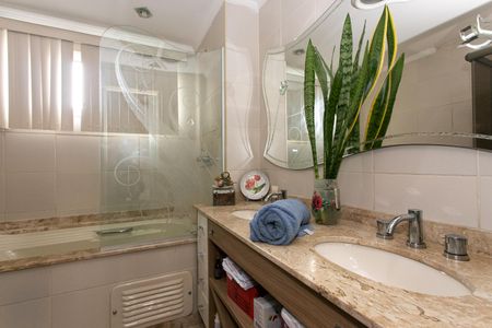 Apartamento à venda com 173m², 3 quartos e 3 vagasBanheiro da Suíte 3