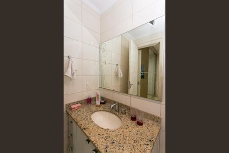 Apartamento à venda com 173m², 3 quartos e 3 vagasBanheiro da Suíte 2