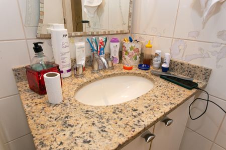 Apartamento à venda com 173m², 3 quartos e 3 vagasBanheiro da Suíte 1