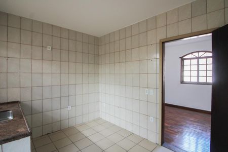 Casa para alugar com 100m², 4 quartos e 1 vagaCozinha