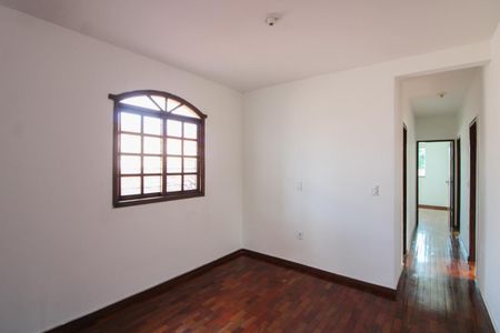 Casa para alugar com 100m², 4 quartos e 1 vagaSala 2