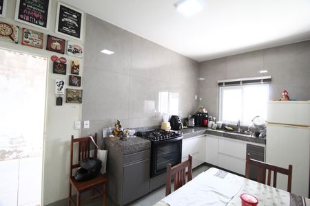 Casa para alugar com 168m², 3 quartos e 4 vagasCozinha