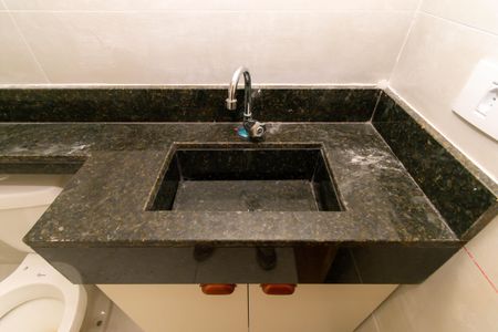 Apartamento para alugar com 70m², 2 quartos e sem vagaBanheiro da Suíte