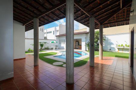 Casa à venda com 420m², 5 quartos e 8 vagasPiscina