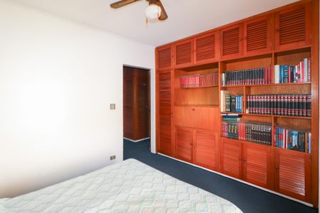 Casa à venda com 420m², 5 quartos e 8 vagasSuíte 2