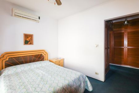 Casa à venda com 420m², 5 quartos e 8 vagasSuíte 2