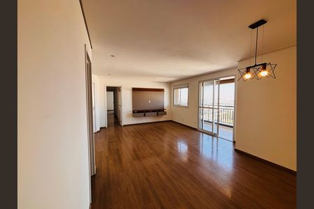 Apartamento para alugar com 3 quartos, 109m² em Centro Comercial Jubran, Barueri